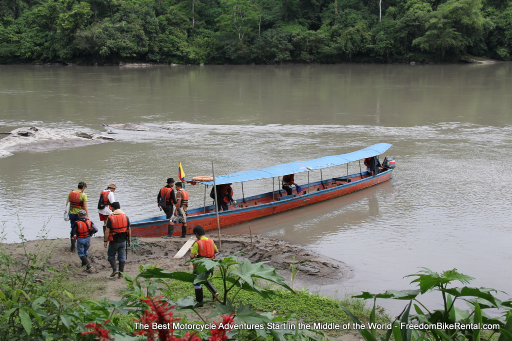 Amazon_River_Canoe