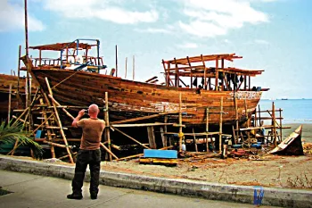 Wood Boat Builders